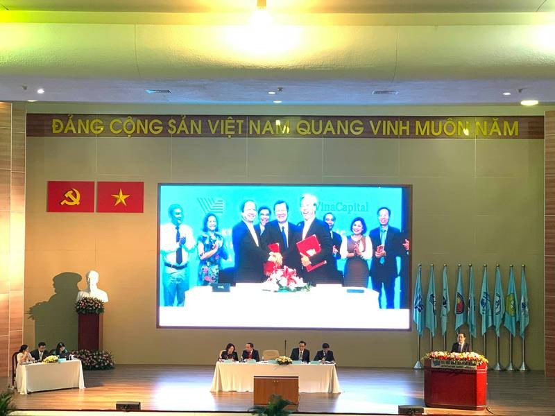 PGS.TS Huỳnh Thành Đạt – Giám đốc ĐHQG TP.HCM báo cáo tại hội nghị thường niên năm 2019
