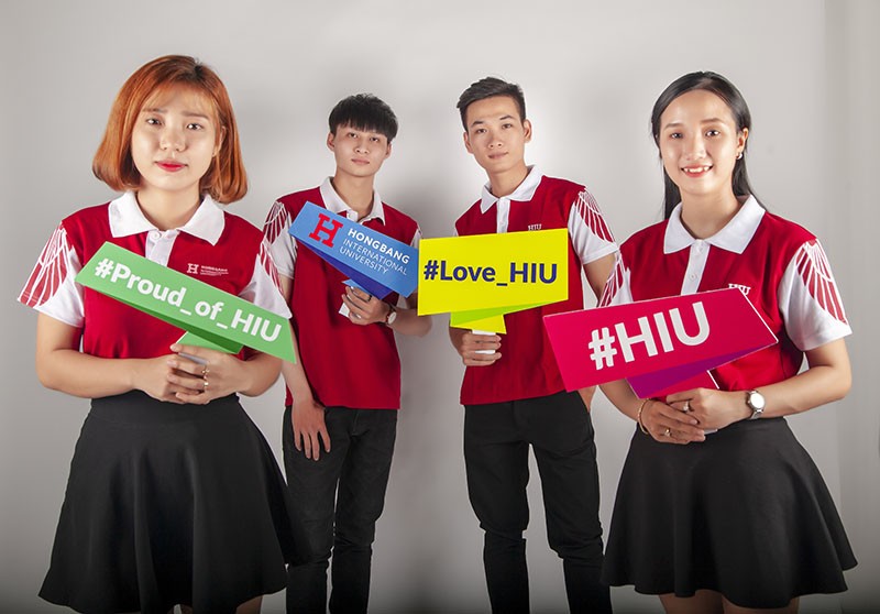 Sinh viên Trường ĐH Quốc tế Hồng Bàng (HIU) chính thức có vốn vay ưu đãi học tập 300 tỉ từ Sacombank