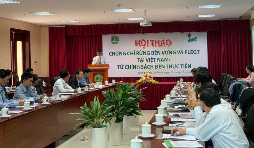 Quang cảnh Hội thảo “Chứng chỉ rừng bền vững và FLEGT tại Việt Nam: Từ chính sách đến thực tiễn”