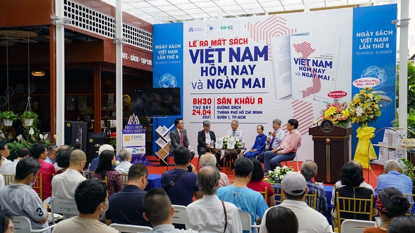 Buổi lễ ra mắt quyển sách “Việt Nam hôm nay và ngày mai”