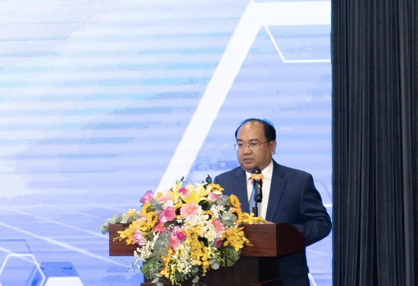 PGS.TS Nguyễn Minh Đức, tân Hiệu trưởng Trường ĐH Văn Hiến phát biểu nhận nhiệm vụ.