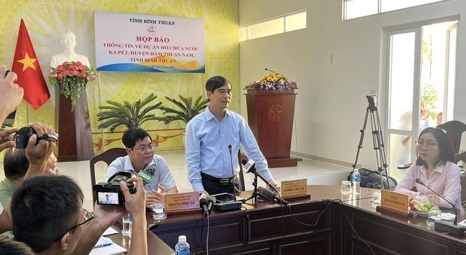 Ông Dương Văn An - Bí thư Tỉnh ủy Bình Thuận phát biểu tại họp báo.