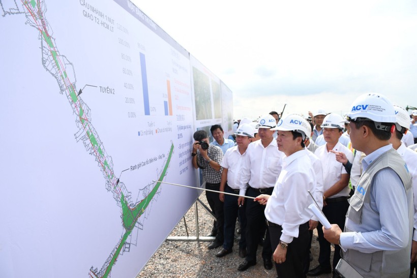 Phó thủ tướng Trần Hồng Hà kiểm tra tiến độ dự án Sân bay Long Thành.