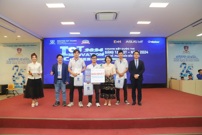 Dự án Hệ thống bơm nước IOT của sinh viên Trường Cao đẳng Cao Thắng giành giải Nhất.