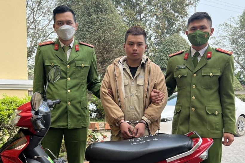 Đối tượng Nguyễn Văn Tuấn Anh bị công an bắt giữ. Ảnh: CANA.