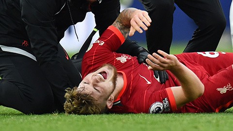 Tiền vệ Elliott của Liverpool gặp chấn thương kinh hoàng ở giải ngoại hạng Anh.
 