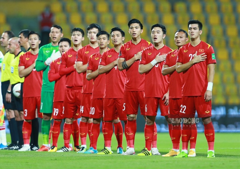 Tuyển Việt Nam tụt nhiều bậc trên bảng xếp hạng FIFA mới nhất