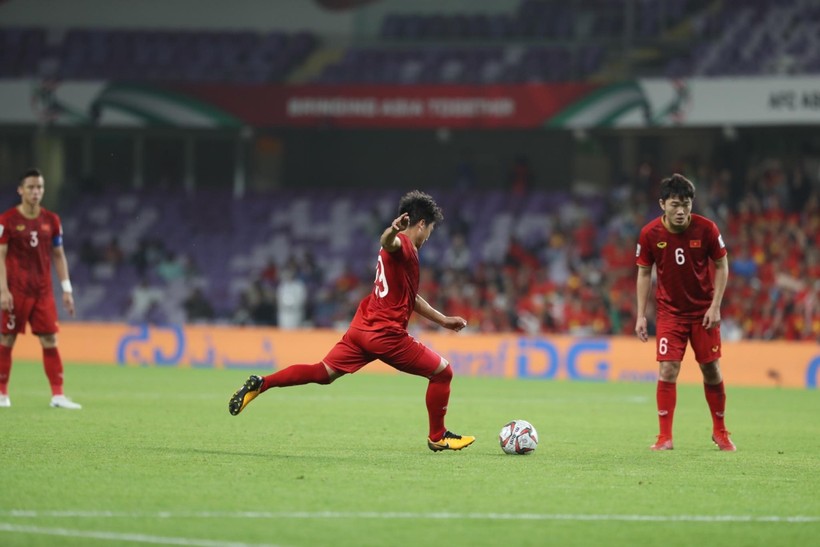 Tiền vệ Quang Hải được kỳ vọng sẽ ghi bàn vào lưới tuyển Nhật Bản.