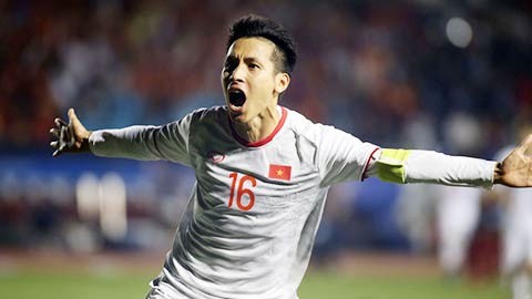 Đỗ Hùng Dũng trở lại tuyển Việt Nam chuẩn bị cho AFF Cup 2020.