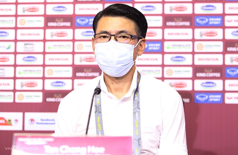 Huấn luyện viên Tan Cheng Hoe vô cùng thất vọng với trận thua của đội nhà ở AFF Cup.