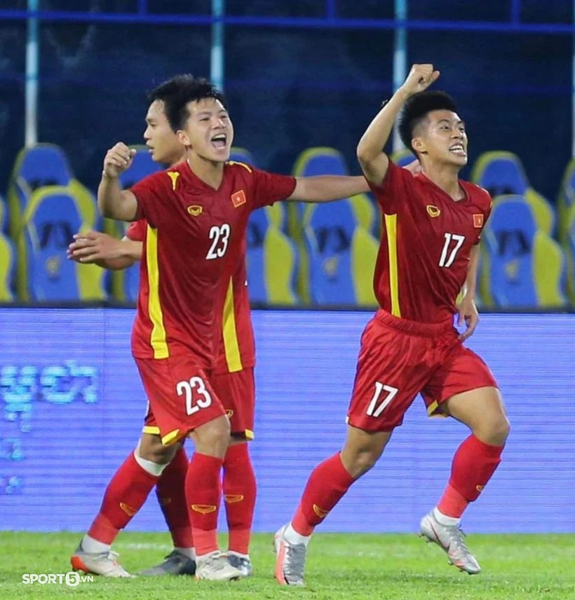 Trung Thành ghi bàn thắng duy nhất giúp U23 Việt Nam vượt qua Thái Lan.
