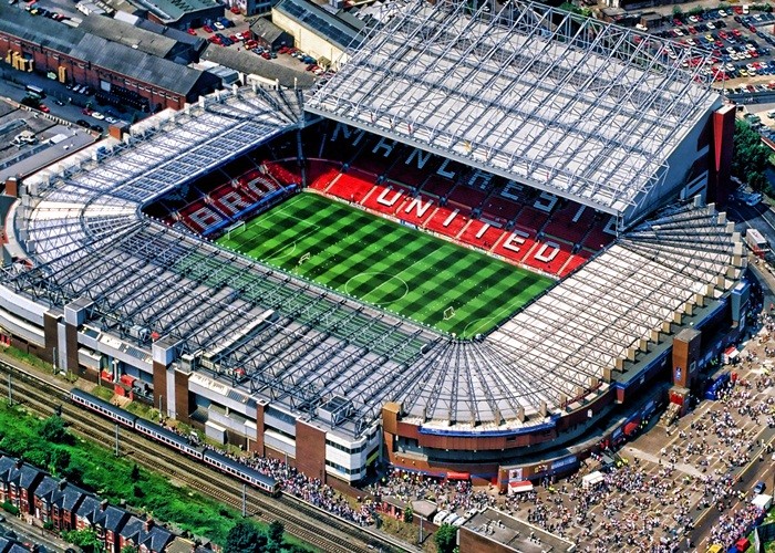 Sân Old Trafford sắp được Man United cải tổ.
