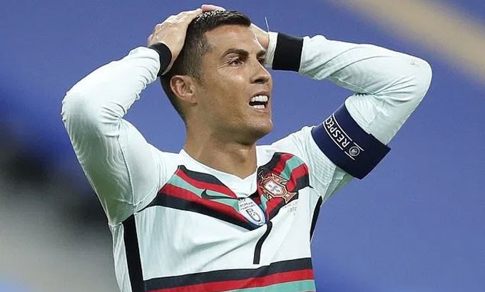 Ronaldo nguy cơ không được dự World Cup 2022