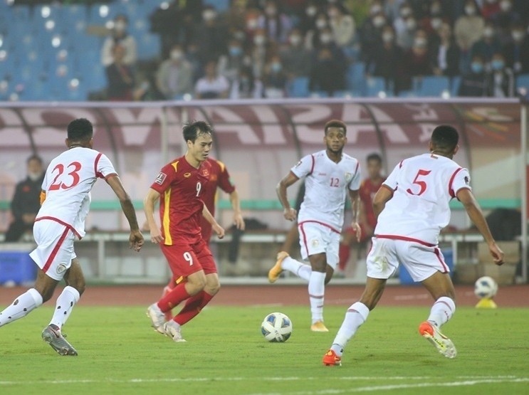 Tuyển Việt Nam có trận thua đáng tiếc trên sân nhà trước Oman.