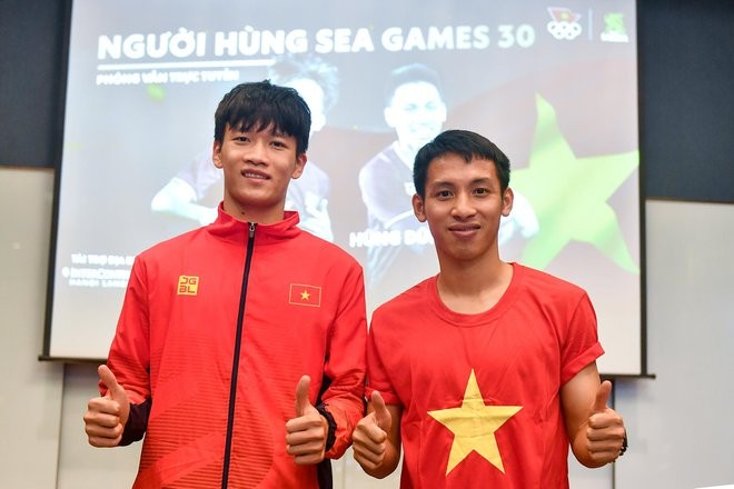 Hùng Dũng, Hoàng Đức và Tiến Linh tham dự SEA Games theo diện quá tuổi.