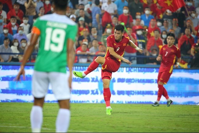 Tiến Linh tỏa sáng giúp U23 Việt Nam thắng cách biệt U23 Indonesia.