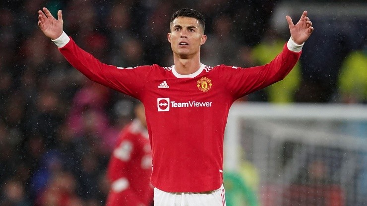 Ronaldo nhiều khả năng sẽ ở lại Man United.