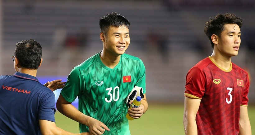 Văn Toản mắc sai lầm trong trận hòa U23 Thái Lan.