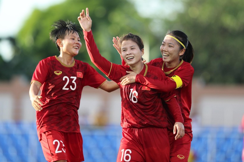 Tuyển nữ Việt Nam quyết tâm bảo vệ ngôi vô địch AFF Cup.