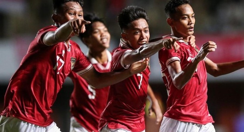 U16 Indonesia nhận thưởng một tỷ tiền thưởng sau ngôi vô địch giải U16 Đông Nam Á.