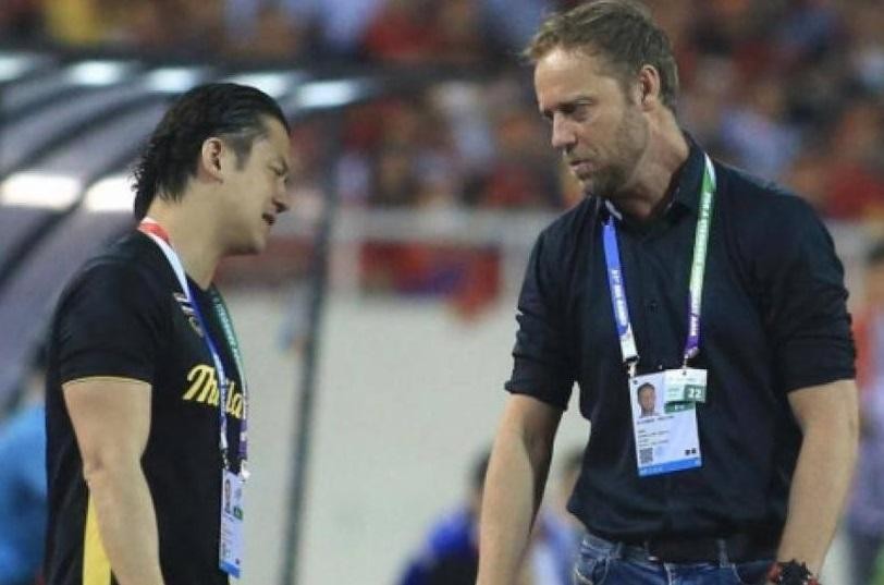 HLV Polking nhận nhiều chỉ trích sau trận thua Malaysia ở King's Cup 2022.