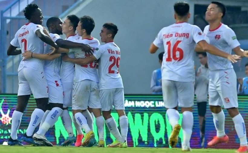 Hải Phòng có chiến thắng ấn tượng trước Hà Nội FC ở vòng 21.