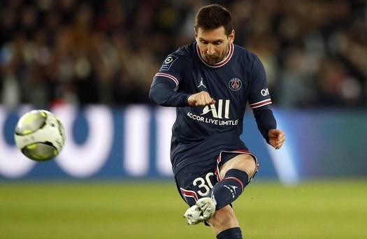 Messi giành được giải thưởng cầu thủ xuất sắc nhất Ligue 1 .