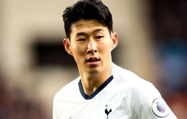 Son Heung-min khó rời Tottenham trong thời gian tới.