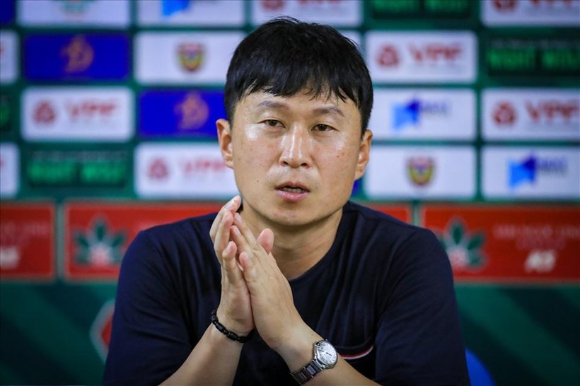 HLV Chun Jae Ho tự tin về cơ hội vô địch của Hà Nội FC.