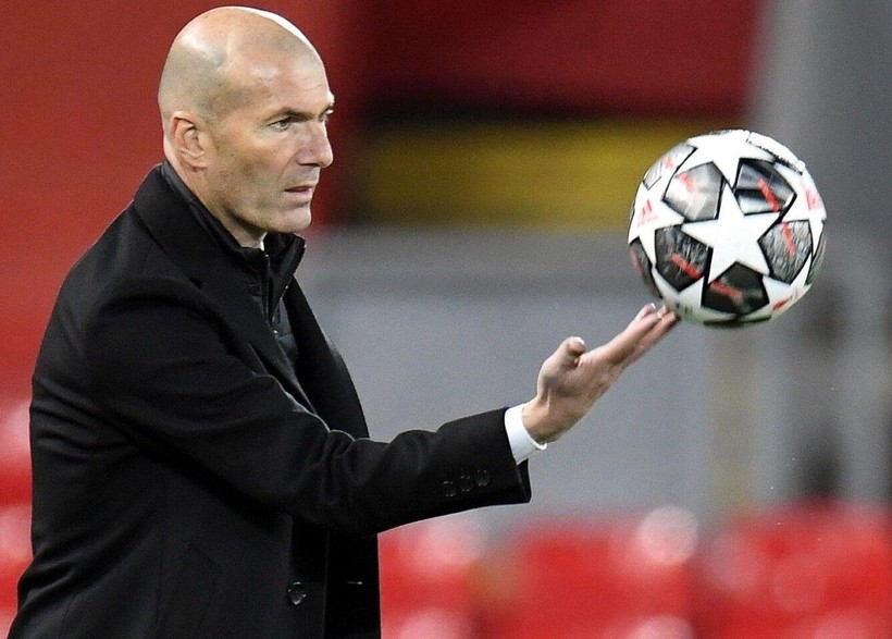 HLV Zidane dẫn dắt đội tuyển Pháp vào năm 2023.