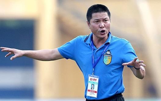HLV Chu Đình Nghiêm hài lòng với chiến thắng trước Nam Định.