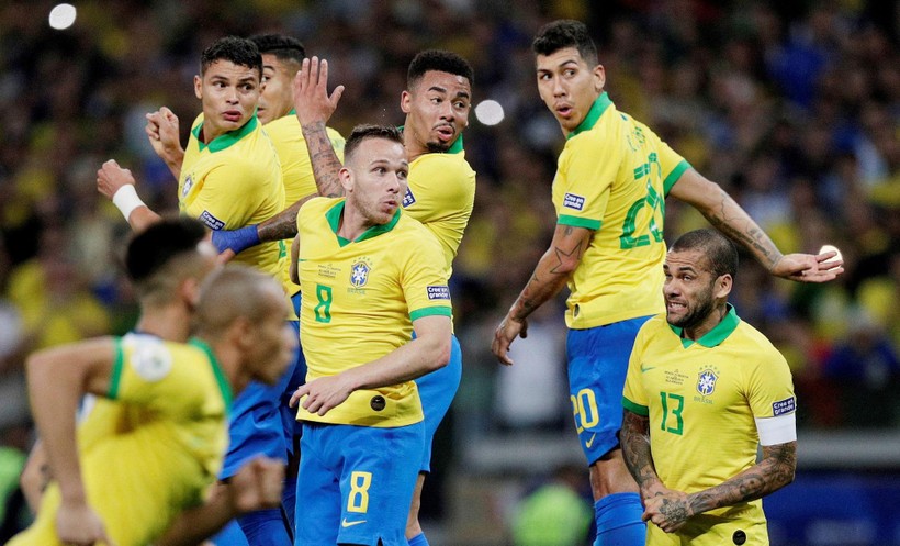 Tương quan lực lượng, dự đoán tỷ số trận Brazil - Thụy Sĩ