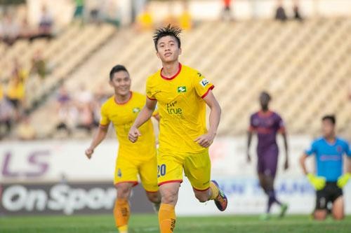 Phan Văn Đức chia tay Sông Lam Nghệ An gia nhập Công an Hà Nội FC.