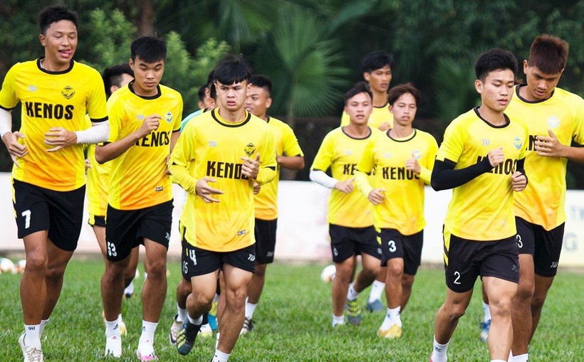 U21 Gia Định bị loại ở giải U21 quốc gia vì gian lận cầu thủ.