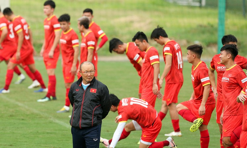 Bóng đá Việt Nam bị phạt nặng vì sai sót ở giải U17 châu Á vừa qua.