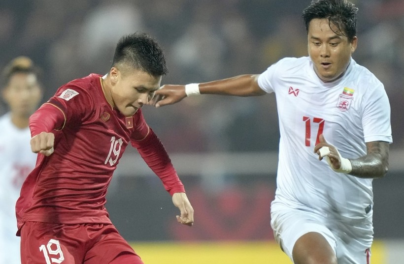 Tuyển Việt Nam bị trừ điểm sau trận hòa Indonesia ở bán kết lượt đi của AFF Cup.