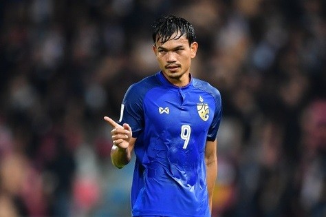 Adisak Kraisorn tự tin đánh bại Việt Nam vô địch AFF Cup.