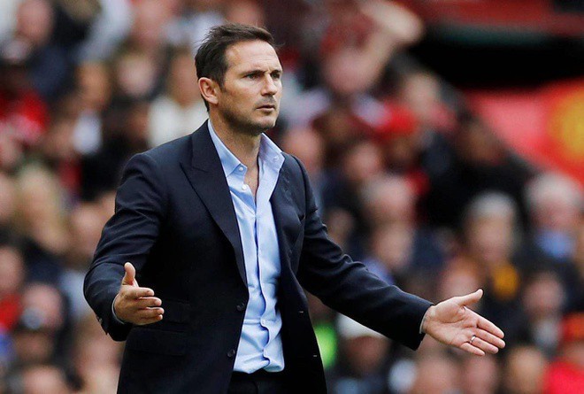 HLV Frank Lampard bị Everton sa thải sau thành tích bết bát.