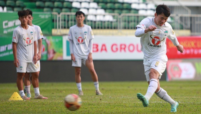 Hoàng Anh Gia Lai gây thất vọng khi để Hồng Lĩnh Hà Tĩnh cầm hòa ở vòng 1 V.League.
