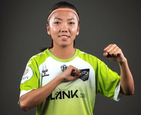 Huỳnh Như đang cho thấy sự hòa nhập rất tốt ở CLB Lank FC.