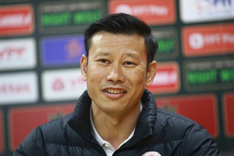 HLV Thạch Bảo Khanh hài lòng với một điểm có được trước Nam Định ở vòng 4 V.League.