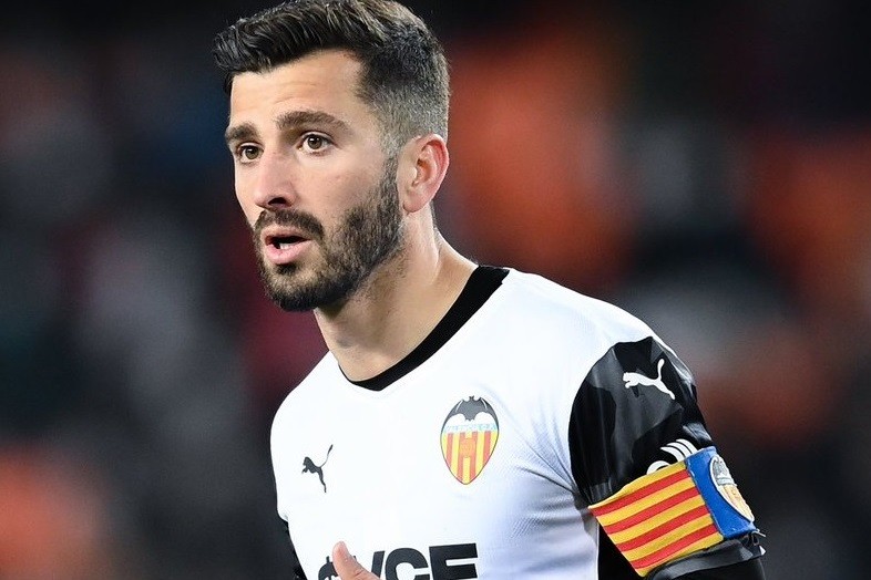 Jose Gaya của Valencia lọt tầm ngắm của Barca.