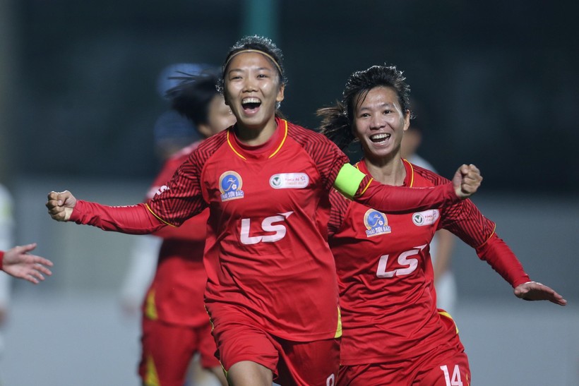Huỳnh Như và đội tuyển nữ Việt Nam nhận giải Giải Fair Play 2022