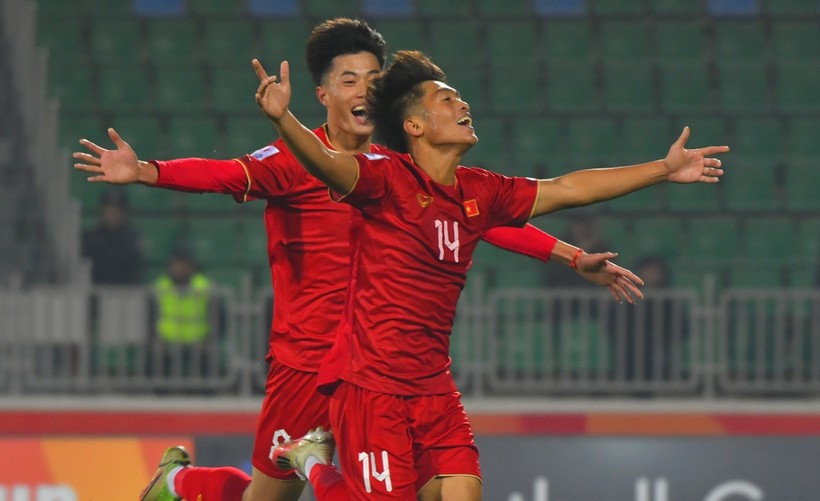 Quốc Việt được bổ sung lên U23 Việt Nam sau màn trình diễn ấn tượng ở U20 châu Á.