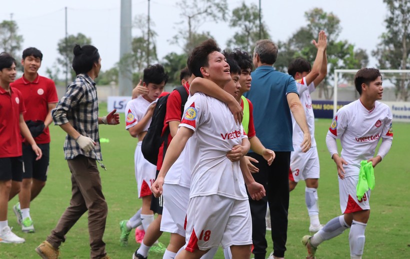 U17 Viettel và Hà Tĩnh vào chung kết U17 quốc gia 2023.