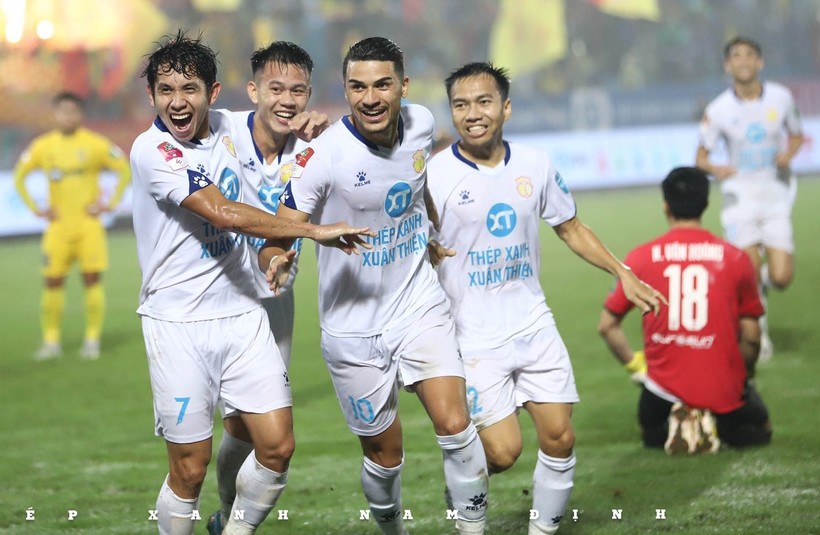 Nam Định thắng tối thiểu Sông Lam Nghệ An trên sân Thiên Trường ở vòng 6 V.League.
