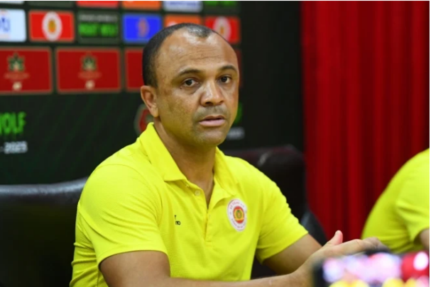 Trợ lý HLV Công an Hà Nội Flavio Luiz chia sẻ trong cuộc họp báo sau trận đấu.
