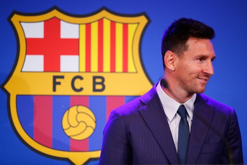Messi gặp khó trong việc tái hợp với Barca.