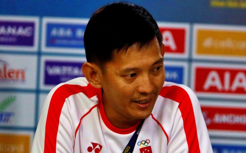 HLV Philippe Aw của U22 Singapore thất vọng khi đội nhà chưa điểm số nào ở SEA Games.
