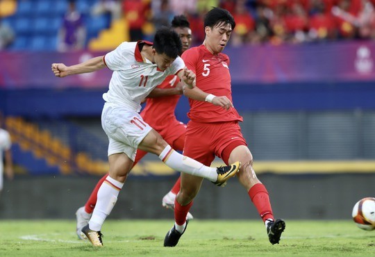 U22 Việt Nam thắng cách biệt Singapore ở lượt trận thứ hai bảng B.